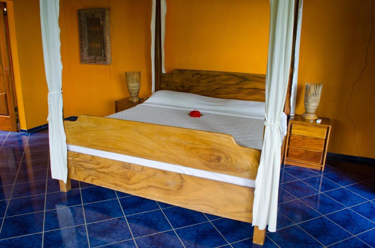 Hotel Vista De Olas Мал Паис Екстериор снимка